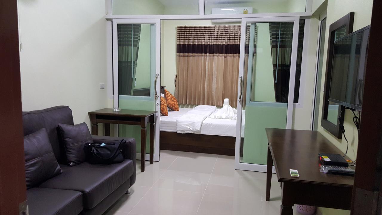 The Best Place Samut Prakan Exterior foto