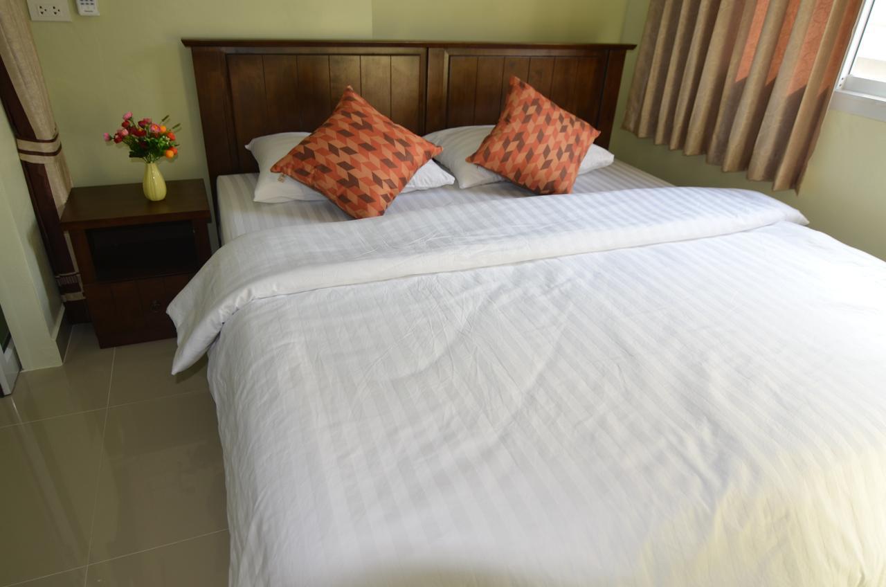 The Best Place Samut Prakan Exterior foto