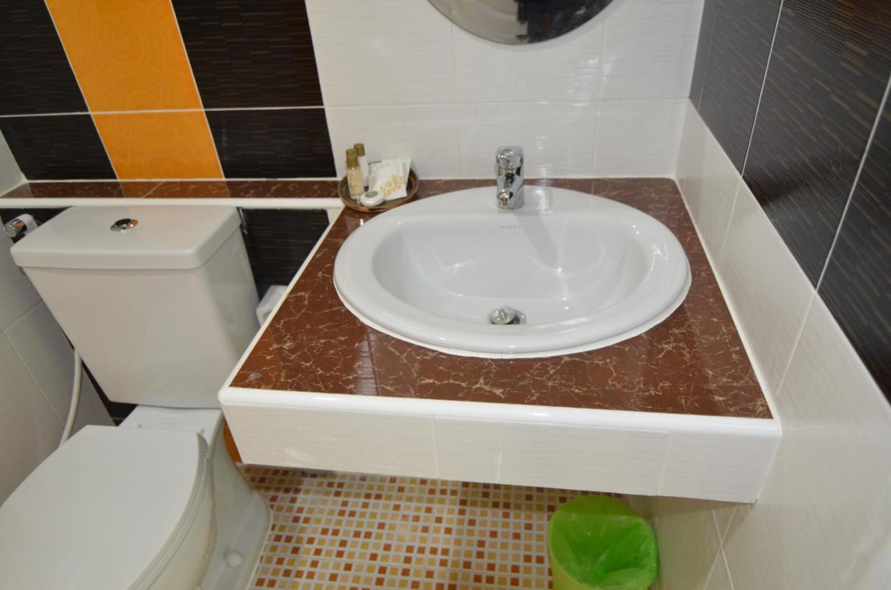 The Best Place Samut Prakan Exterior foto