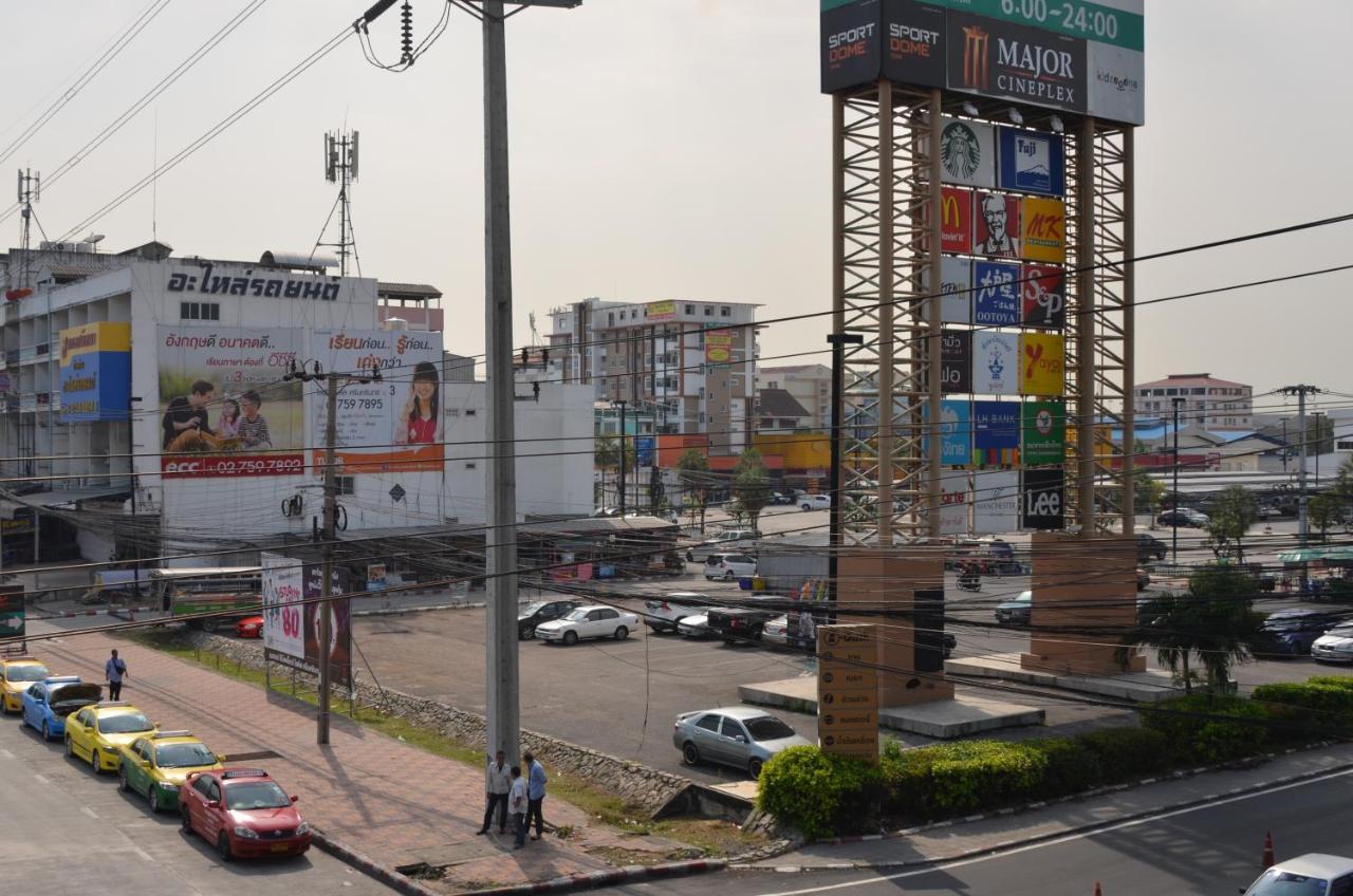 The Best Place Samut Prakan Exterior foto